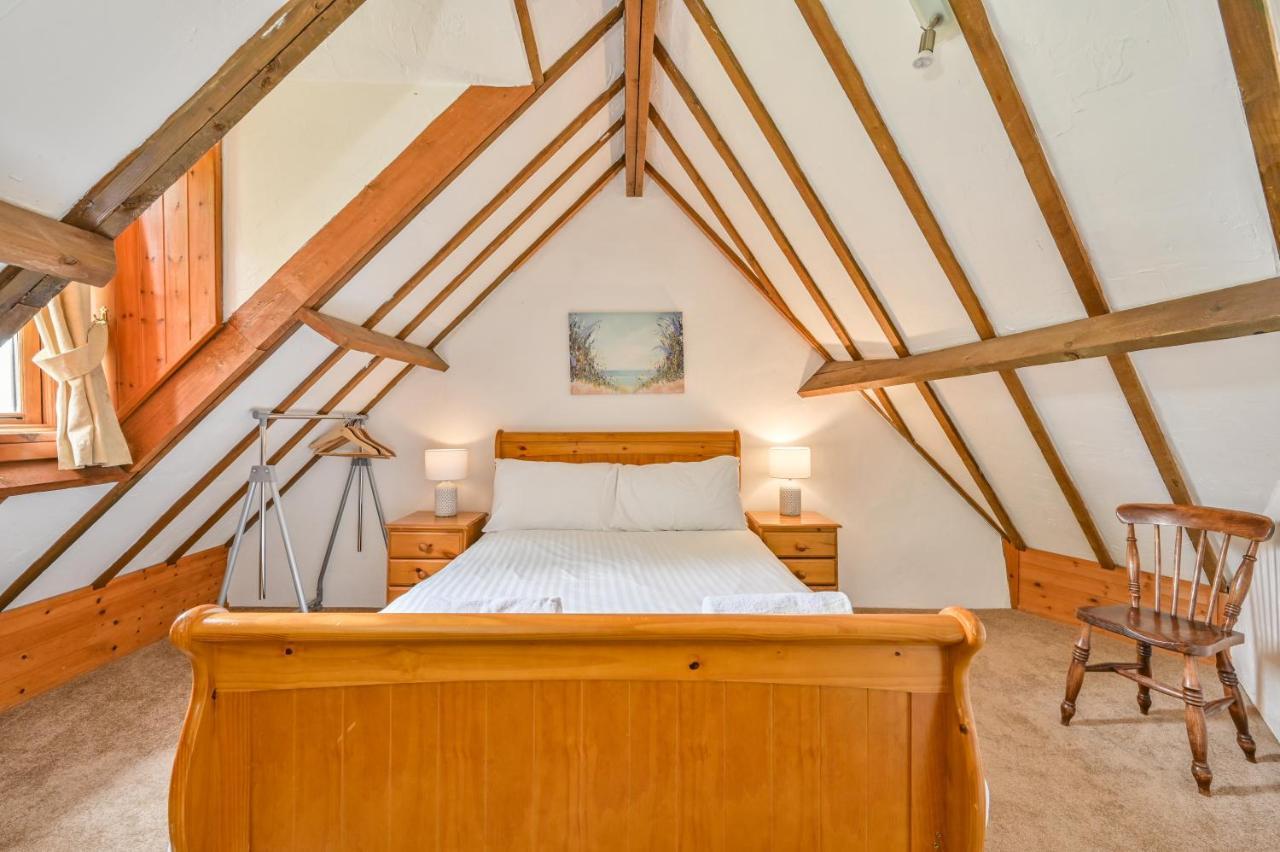 Polean Farm Cottages - With Free Animal Feeding And Pony Rides And Free Access To A Nearby Pool Лу Экстерьер фото