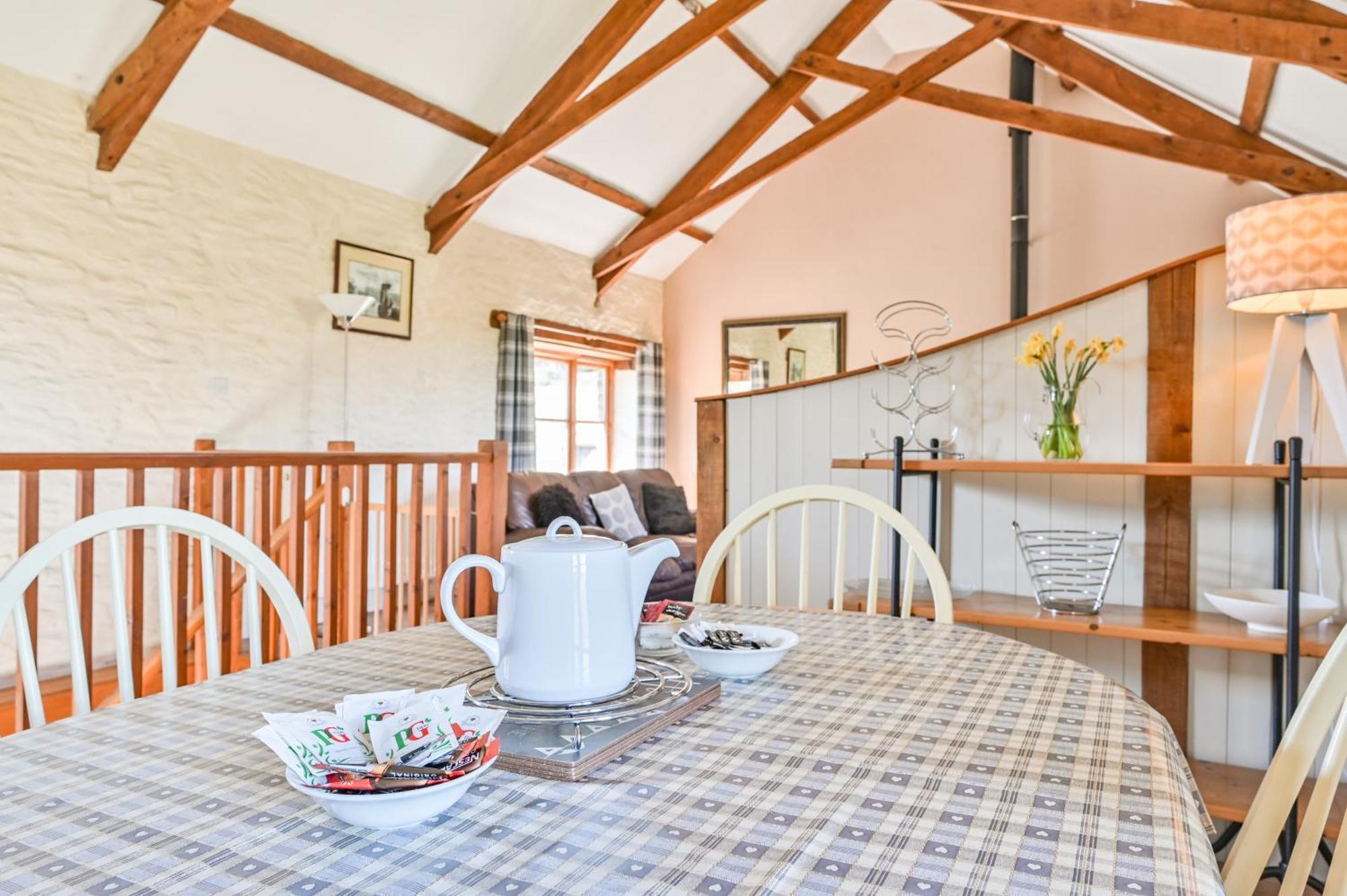 Polean Farm Cottages - With Free Animal Feeding And Pony Rides And Free Access To A Nearby Pool Лу Номер фото